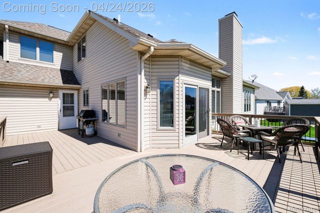 2370 Stonebrook Court, Flint Charter Township, MI 48433