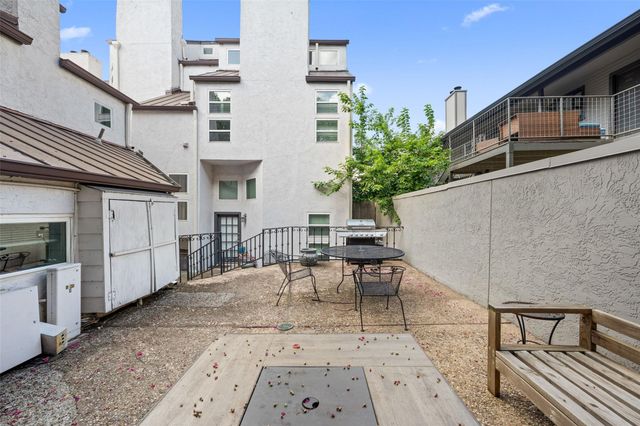 1500 Woodlawn BLVD 304, Austin, TX 78703
