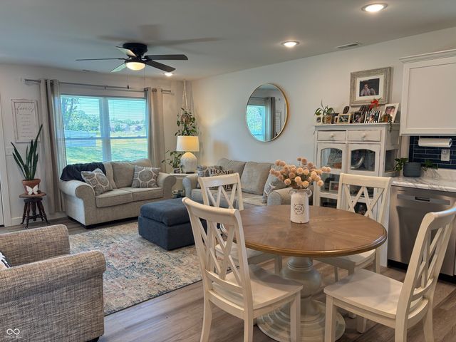 1511 Coen Court, Columbus, IN 47201