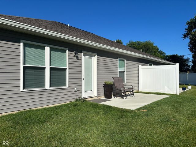 1511 Coen Court, Columbus, IN 47201