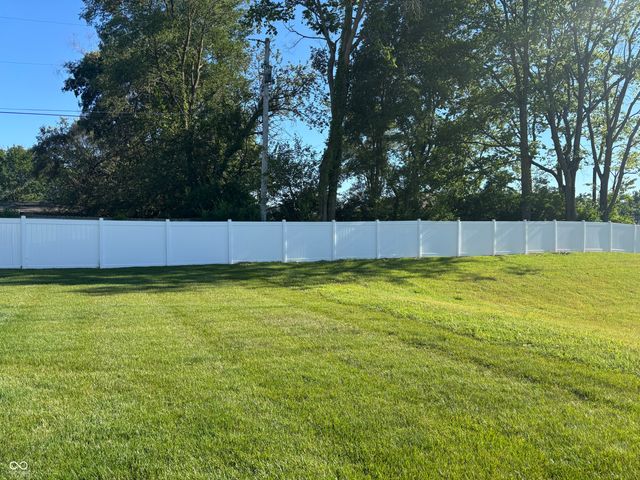 1511 Coen Court, Columbus, IN 47201