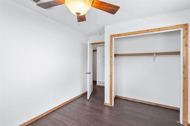 334 Coventry RD, Spicewood, TX 78669