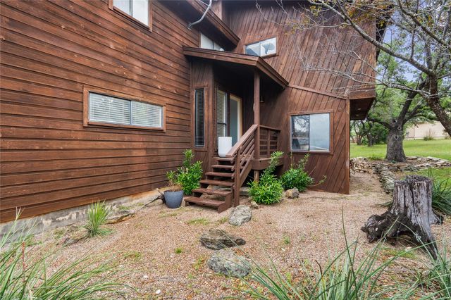 334 Coventry RD, Spicewood, TX 78669