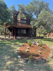 334 Coventry RD, Spicewood, TX 78669