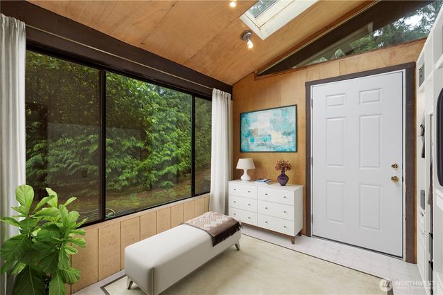 19326 5th Avenue NE, Shoreline, WA 98155