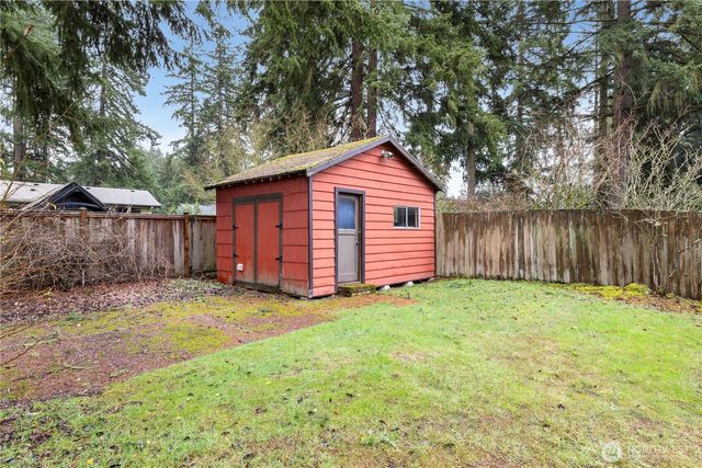 19326 5th Avenue NE, Shoreline, WA 98155