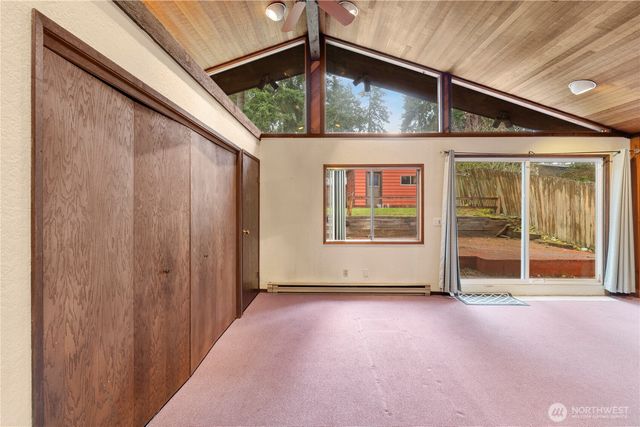 19326 5th Avenue NE, Shoreline, WA 98155