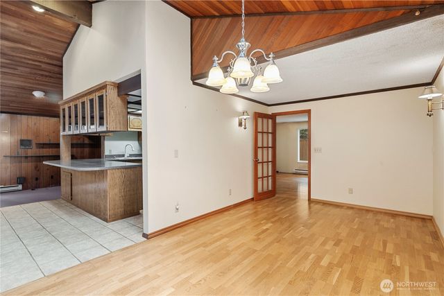 19326 5th Avenue NE, Shoreline, WA 98155