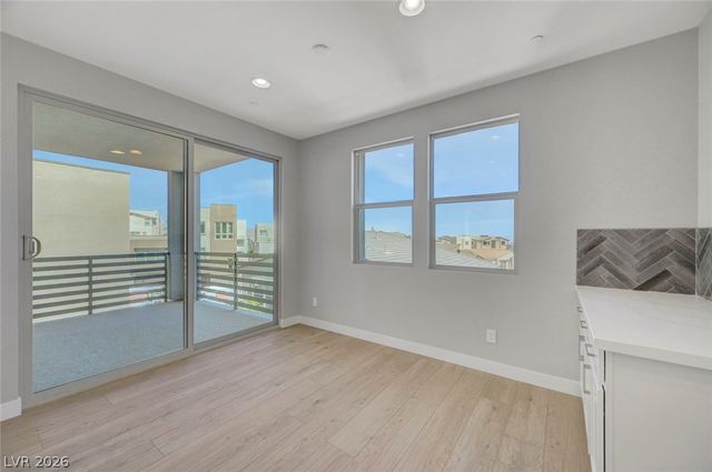 1812 Passerine Street, Las Vegas, NV 89138