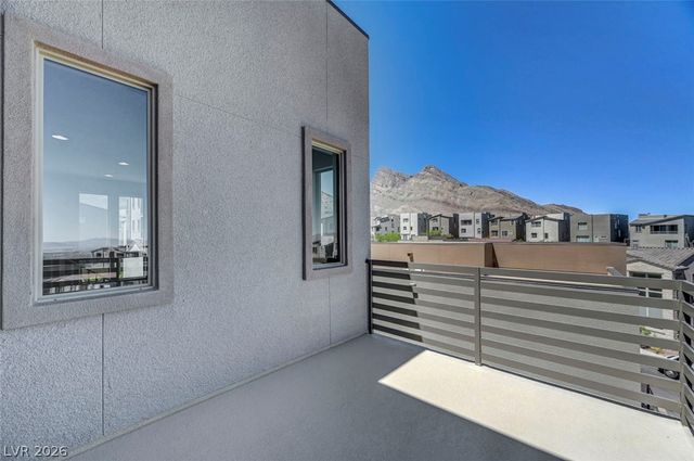 1812 Passerine Street, Las Vegas, NV 89138