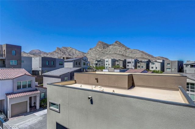 1812 Passerine Street, Las Vegas, NV 89138