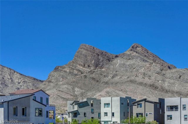 1812 Passerine Street, Las Vegas, NV 89138