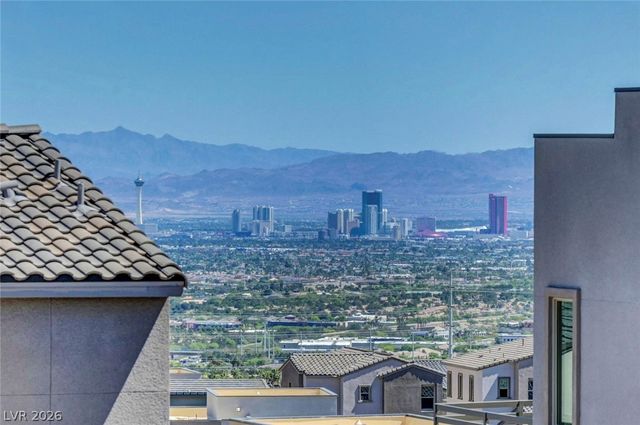 1812 Passerine Street, Las Vegas, NV 89138