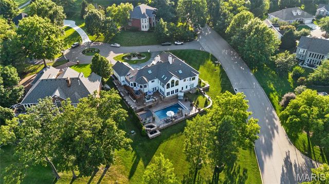 5 Shelbourne Wood Court, Weldon Spring, MO 63304