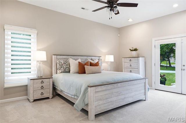 5 Shelbourne Wood Court, Weldon Spring, MO 63304