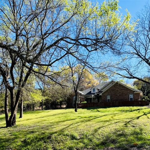 101 Burton Hill Drive, Weatherford, TX 76087