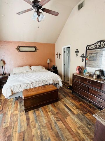 101 Burton Hill Drive, Weatherford, TX 76087