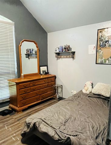 101 Burton Hill Drive, Weatherford, TX 76087