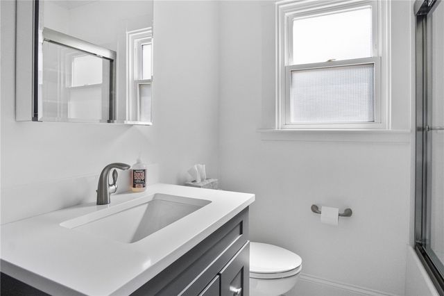 22 Bateman Avenue, Newport, RI 02840