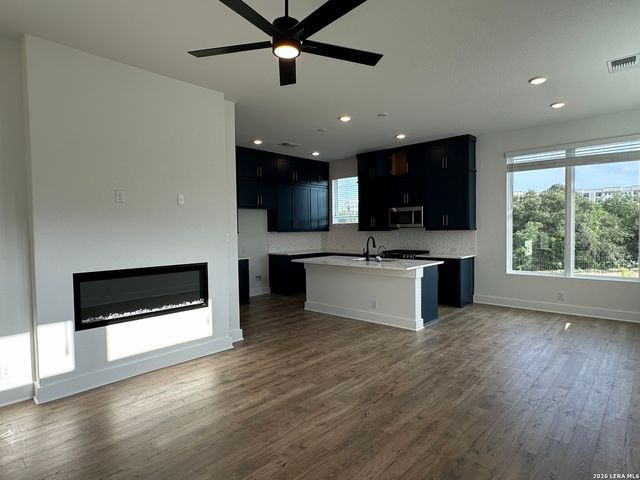 20675 Huebner Rd Unit 201, San Antonio, TX 78258