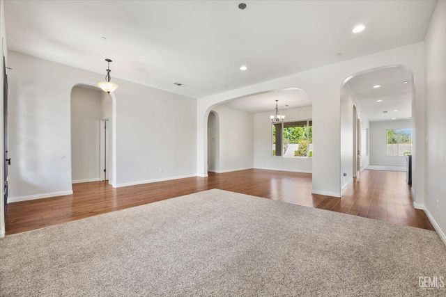 2305 Exton Street, Bakersfield, CA 93311
