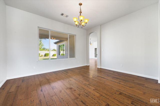 2305 Exton Street, Bakersfield, CA 93311