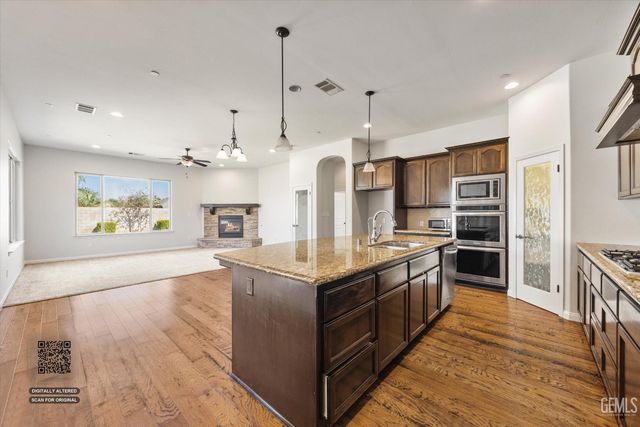 2305 Exton Street, Bakersfield, CA 93311