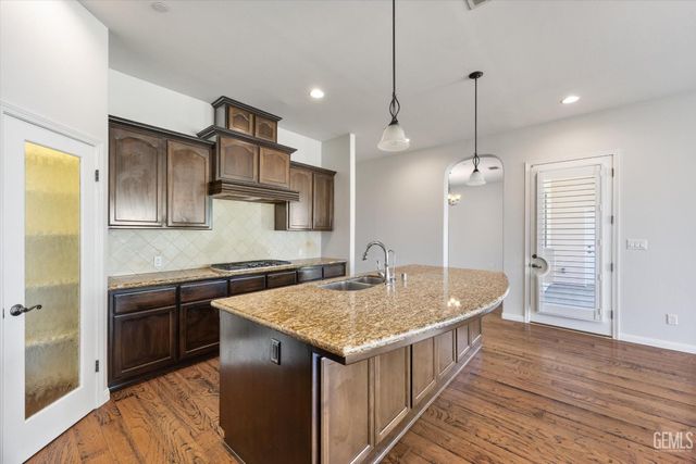 2305 Exton Street, Bakersfield, CA 93311