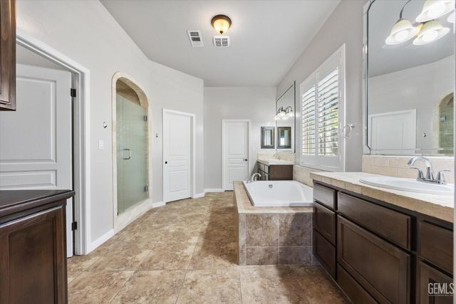 2305 Exton Street, Bakersfield, CA 93311