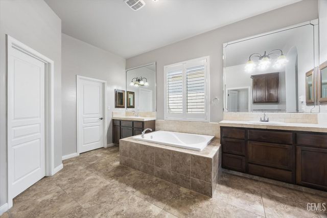 2305 Exton Street, Bakersfield, CA 93311