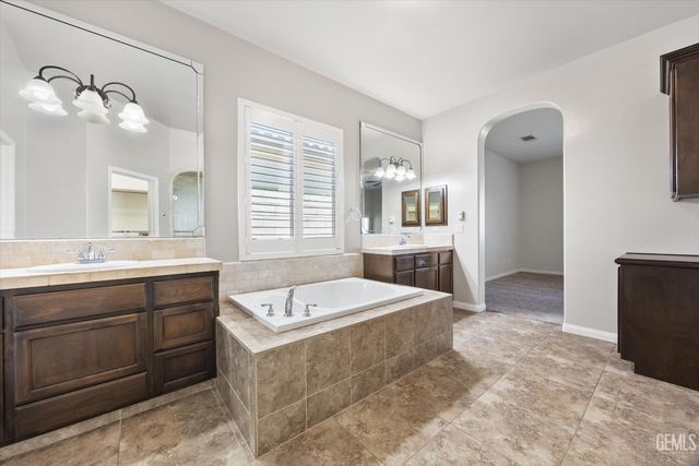 2305 Exton Street, Bakersfield, CA 93311