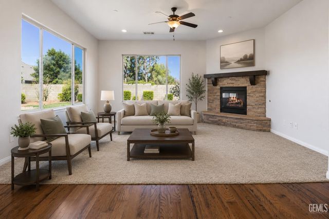 2305 Exton Street, Bakersfield, CA 93311