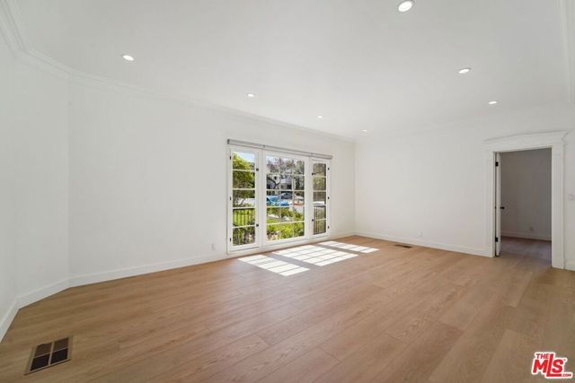 9116 W 3rd Street, Los Angeles, CA 90048