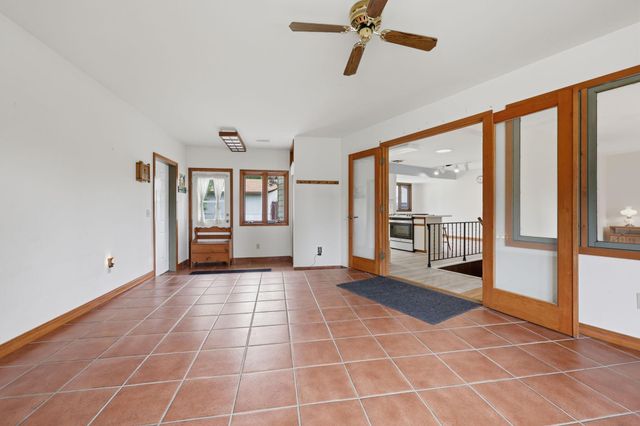 2889 Simpson Street, Roseville, MN 55113