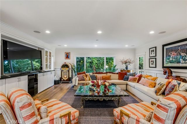 14647 Valley Vista Boulevard, Sherman Oaks, CA 91403