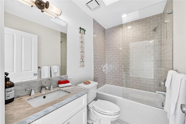 14647 Valley Vista Boulevard, Sherman Oaks, CA 91403