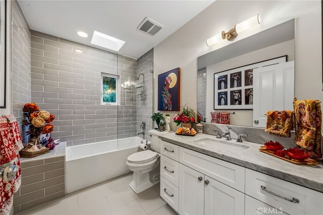 14647 Valley Vista Boulevard, Sherman Oaks, CA 91403