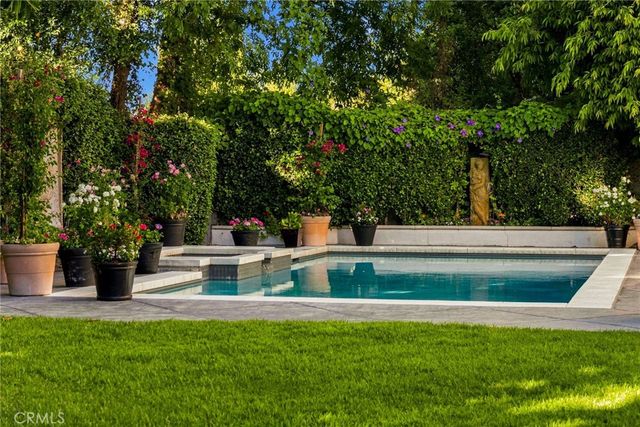 14647 Valley Vista Boulevard, Sherman Oaks, CA 91403