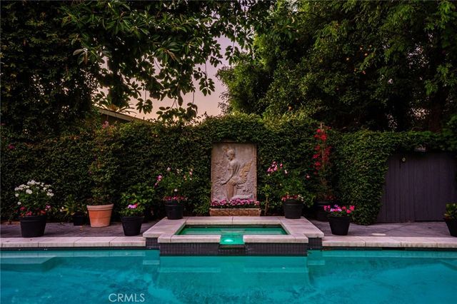 14647 Valley Vista Boulevard, Sherman Oaks, CA 91403
