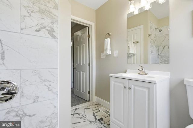 26 N ROSEDALE ST, Baltimore, MD 21229