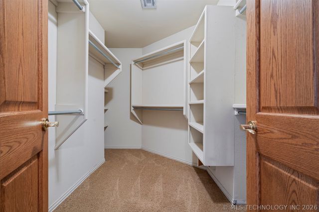 213 Ashton Drive, Broken Arrow, OK 74014
