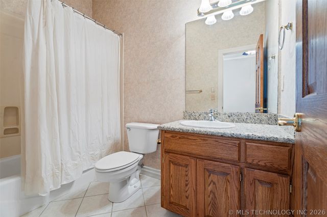 213 Ashton Drive, Broken Arrow, OK 74014