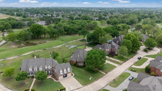 213 Ashton Drive, Broken Arrow, OK 74014