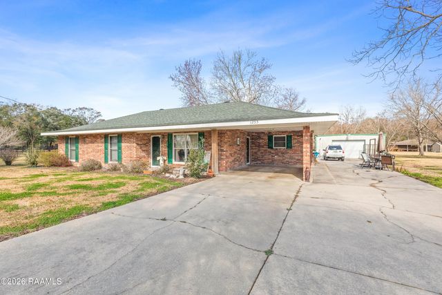 1235 Grand Anse Highway, Breaux Bridge, LA 70517