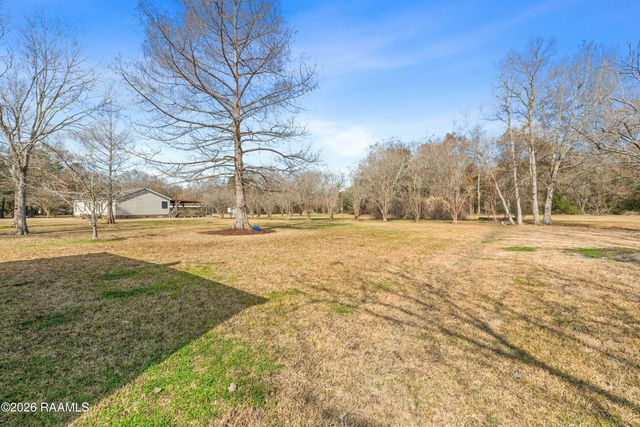 1235 Grand Anse Highway, Breaux Bridge, LA 70517