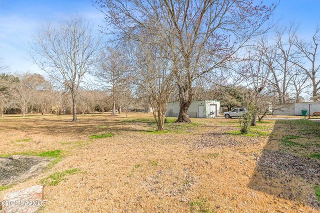 1235 Grand Anse Highway, Breaux Bridge, LA 70517