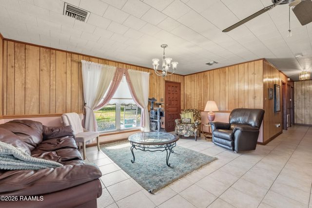 1235 Grand Anse Highway, Breaux Bridge, LA 70517