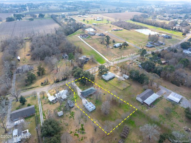 1235 Grand Anse Highway, Breaux Bridge, LA 70517