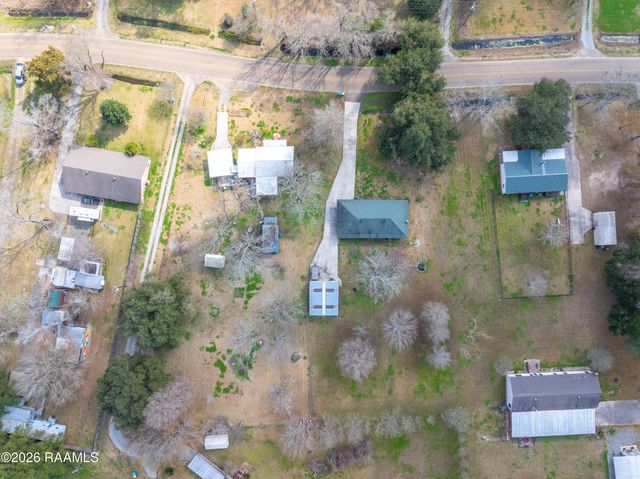 1235 Grand Anse Highway, Breaux Bridge, LA 70517