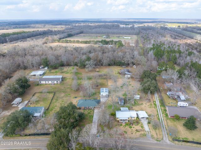 1235 Grand Anse Highway, Breaux Bridge, LA 70517